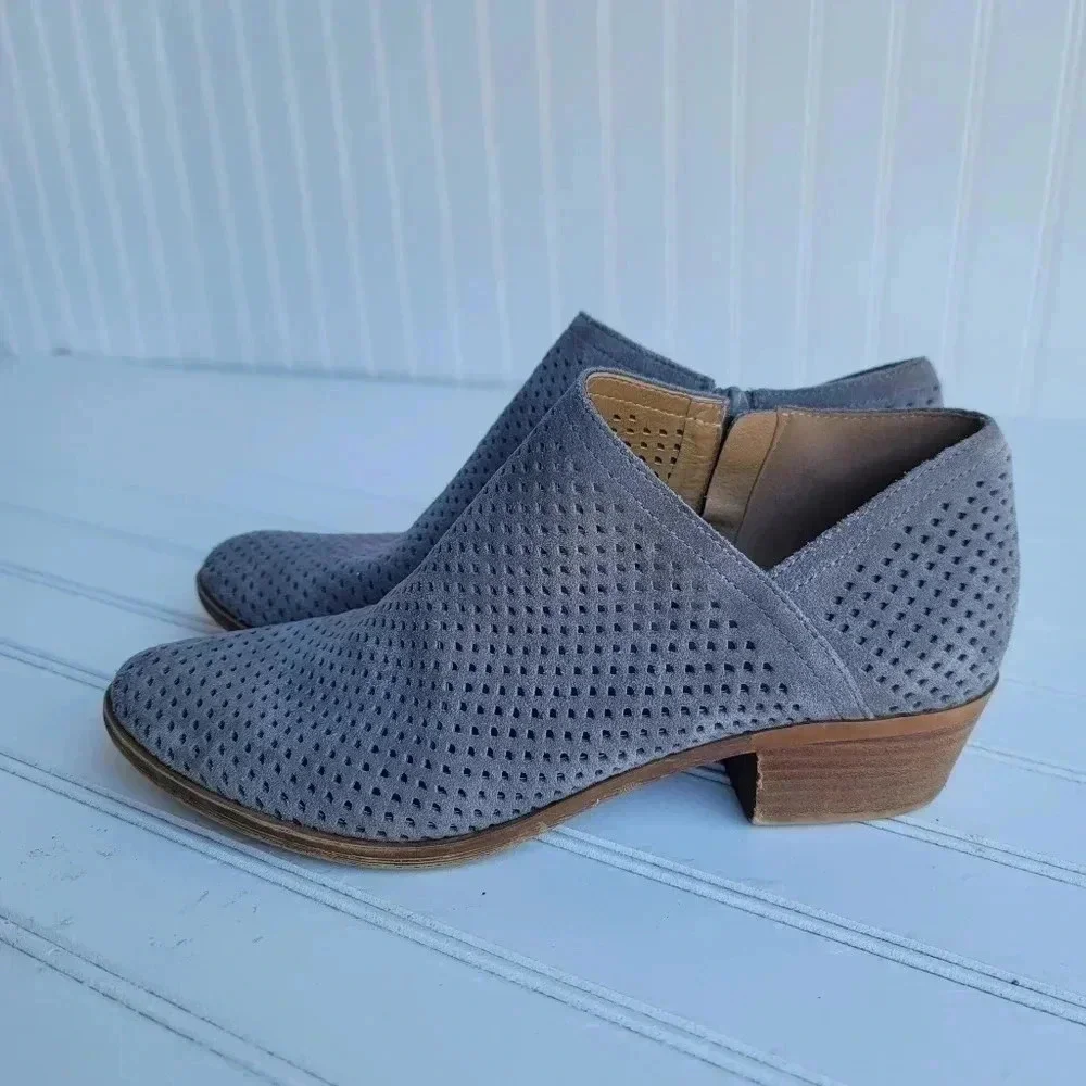 LUCKY BRAND Fall Booties grey Suede eyelet Ankle Boots Women shoe 9.5 M